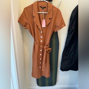 Quince 100% European linens button front dress. New with tags.